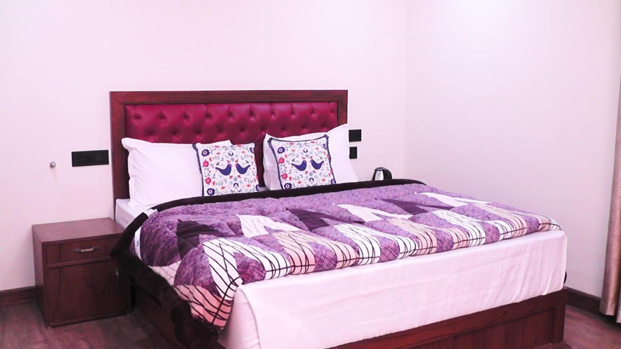 Hotel Jakhu Heights Shimla Exterior photo